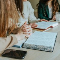What is a Bible Commentary?